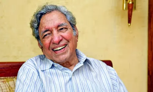यादों में रवि : पिता के भजन सुनकर सीखा संगीत, स्टेशन पर सोकर गुजारे दिन, कोरस से शुरू हुआ सफर यादों में रवि : पिता के भजन सुनकर सीखा संगीत, स्टेशन पर सोकर गुजारे दिन, कोरस से शुरू हुआ सफर