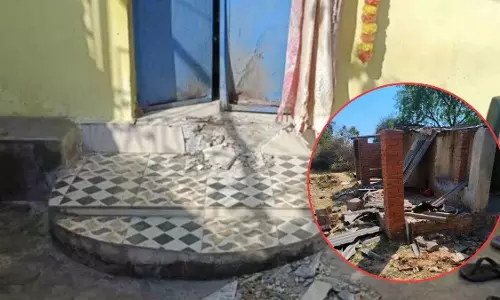 बारूद विस्फोट से बिजली कर्मी का परिवार सहमा, असामाजिक तत्वों पर FIR दर्ज बारूद विस्फोट से बिजली कर्मी का परिवार सहमा, असामाजिक तत्वों पर FIR दर्ज