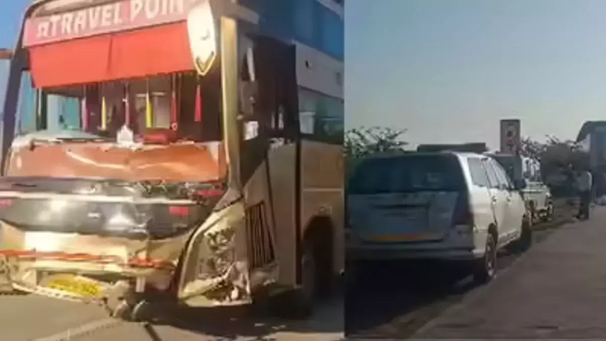 Yamuna Expressway पर बस-वैन की भिड़ंत, छह की मौत और सात घायल, घायलों में चार बच्चे शामिल