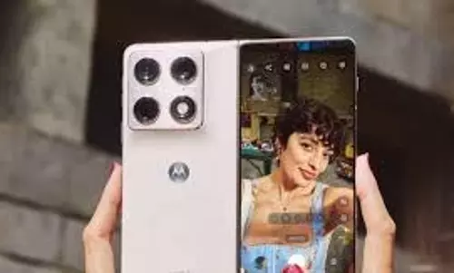 Motorola :Razr Fold और Edge 70 Fusion स्मार्टफोन किए लॉन्च Motorola :Razr Fold और Edge 70 Fusion स्मार्टफोन किए लॉन्च