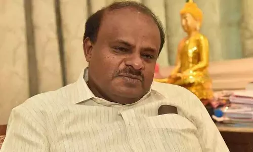 युद्ध खत्म होने तक लोगों को निकालना मुश्किल: HD Kumaraswamy युद्ध खत्म होने तक लोगों को निकालना मुश्किल: HD Kumaraswamy