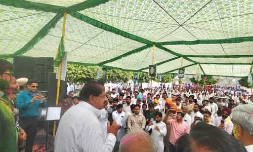 Sirsa JJP ने एकता के साथ होली मनाई, राज्य स्तरीय कार्यक्रम की तैयारी की