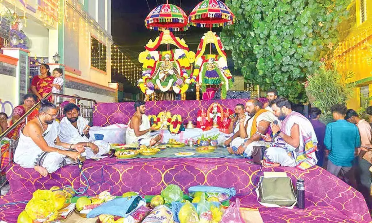 Andhra: काशी विश्वेश्वर स्वामी का कल्याणोत्सव मनाया गया Andhra: काशी विश्वेश्वर स्वामी का कल्याणोत्सव मनाया गया