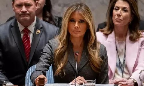Melania Trump ने ऐतिहासिक UNSC मीटिंग में सिंगल डिजिटल नेशन-स्टेट का आइडिया बताया Melania Trump ने ऐतिहासिक UNSC मीटिंग में सिंगल डिजिटल नेशन-स्टेट का आइडिया बताया