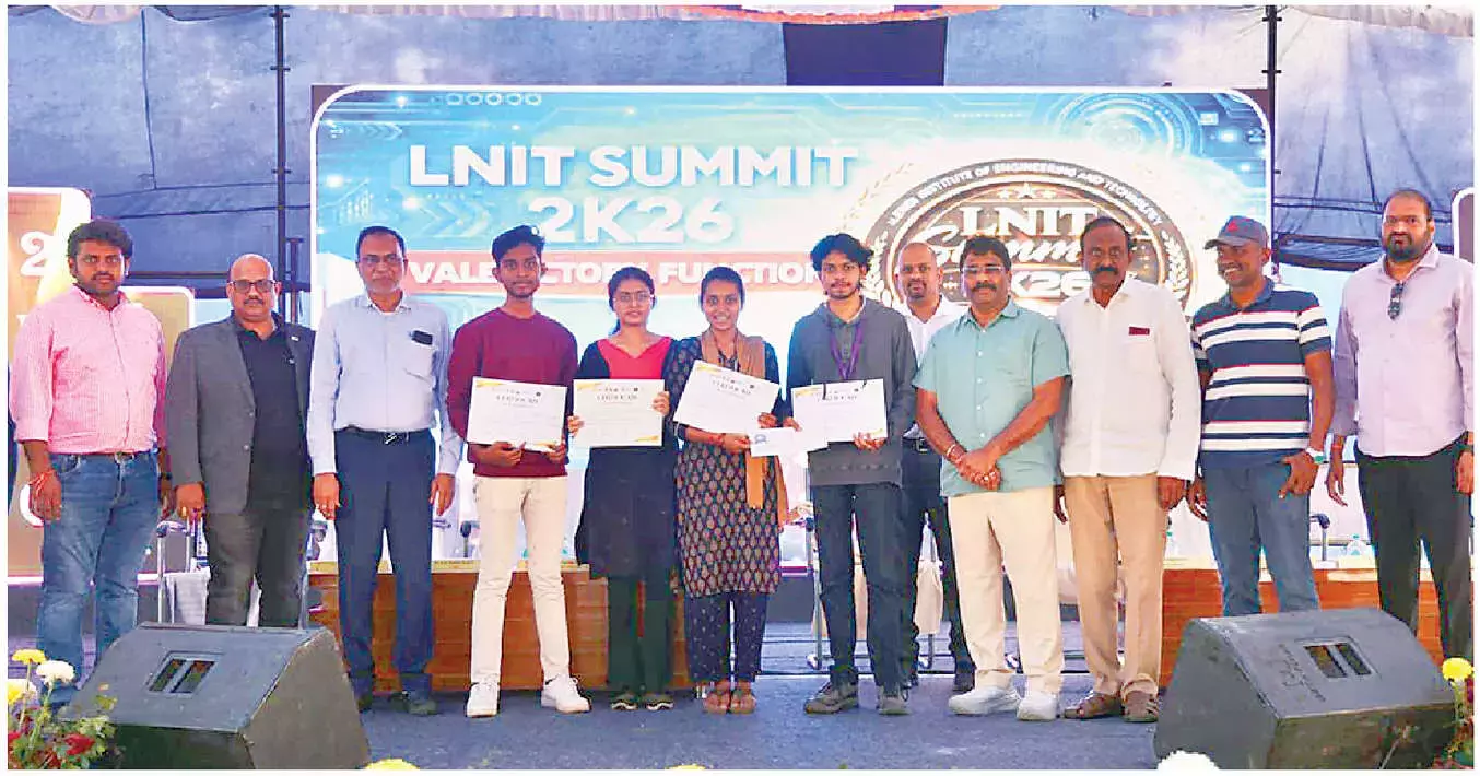 Andhra: शहर के छात्र समिट में सबसे आगे Andhra: शहर के छात्र समिट में सबसे आगे