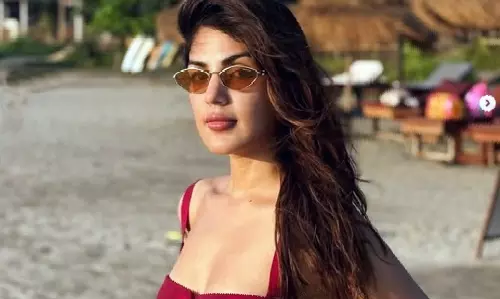 Rhea Chakraborty ने ‘धीमी जिंदगी’ को अपनाया: मैं इसके लिए यहां हूं Rhea Chakraborty ने ‘धीमी जिंदगी’ को अपनाया: मैं इसके लिए यहां हूं