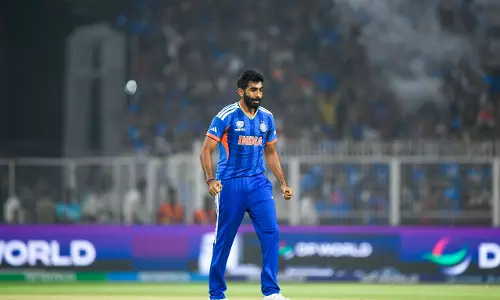 T20 WC SF से पहले गावस्कर का रणनीतिक सुझाव – इंग्लैंड की शुरुआत में दबाव डालें