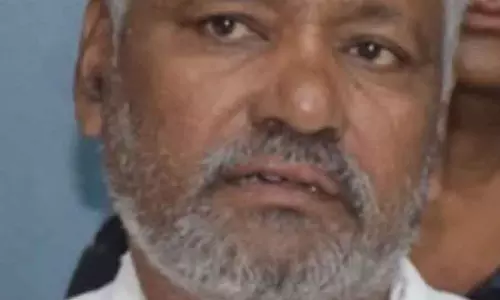 सरकारी नाई की दुकानें खोलने वालों के खिलाफ कार्रवाई हो: Writer Soolibhavi सरकारी नाई की दुकानें खोलने वालों के खिलाफ कार्रवाई हो: Writer Soolibhavi
