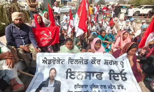 Ludhiana: दो महीने बाद, मृतक वकील के परिजनों ने न्याय के लिए विरोध प्रदर्शन किया