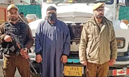 अवैध खनन: अवंतीपोरा, शोपियां, कुलगाम से 5 गिरफ्तार, 10 वाहन जब्त: पुलिस अवैध खनन: अवंतीपोरा, शोपियां, कुलगाम से 5 गिरफ्तार, 10 वाहन जब्त: पुलिस