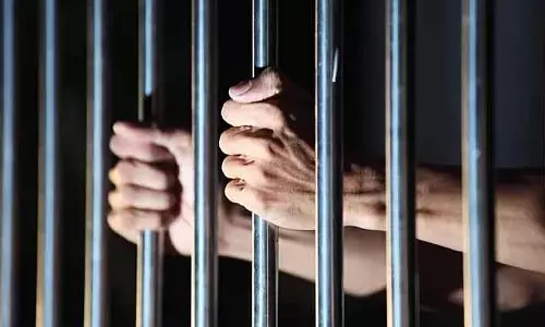 Pune: पुलिस ने सीनियर सिटिजन को टारगेट करके ₹10.74 करोड़ के डिजिटल अरेस्ट स्कैम में दो को अरेस्ट किया