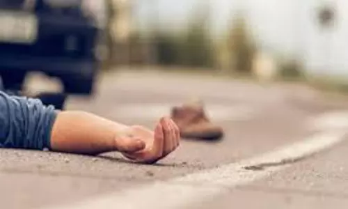 Lucknow: सड़क हादसे में पति-पत्नी की दर्दनाक मौत Lucknow: सड़क हादसे में पति-पत्नी की दर्दनाक मौत