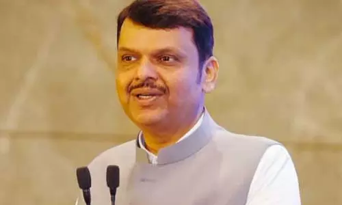 खाड़ी देशों में फंसे लोगों की मदद को आगे आई महाराष्ट्र सरकार, हेल्पलाइन नंबर जारी खाड़ी देशों में फंसे लोगों की मदद को आगे आई महाराष्ट्र सरकार, हेल्पलाइन नंबर जारी