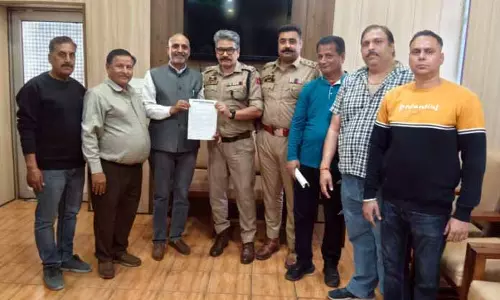 JTA ने अपंजीकृत स्ट्रीट वेंडर्स के वेरिफिकेशन की मांग की JTA ने अपंजीकृत स्ट्रीट वेंडर्स के वेरिफिकेशन की मांग की
