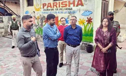 DC Kathua ने परिशा, वन स्टॉप सेंटर का दौरा किया, महिला केंद्रित सेवाओं की समीक्षा की