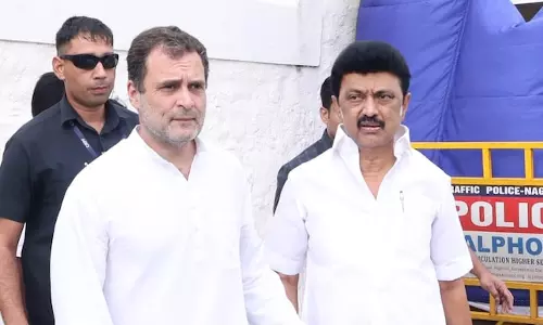 Chennai: डीएमके-कांग्रेस में सीट बंटवारे पर पेंच Chennai: डीएमके-कांग्रेस में सीट बंटवारे पर पेंच