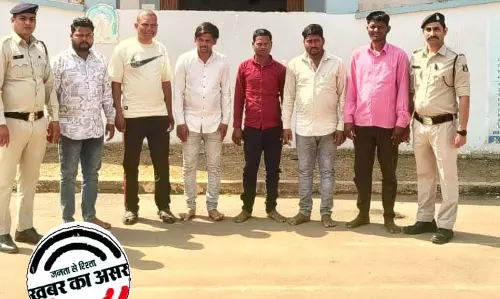खरोरा में 6 जुआरी गिरफ्तार खरोरा में 6 जुआरी गिरफ्तार