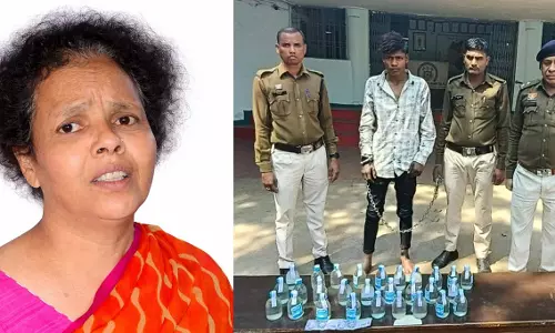 कुरूद और मगरलोड पुलिस ने अवैध शराब पर कसा शिकंजा, महिला समेत दो गिरफ्तार