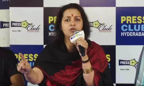 Renu Desai ने ऑनलाइन ट्रोल्स के खिलाफ अपमानजनक उत्पीड़न के लिए साइबर क्राइम शिकायत दर्ज