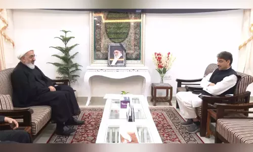 खामेनेई हत्या पर सोनिया गांधी के सवाल के बाद कांग्रेस MP इमरान मसूद ने ईरानी प्रतिनिधि से की मुलाकात खामेनेई हत्या पर सोनिया गांधी के सवाल के बाद कांग्रेस MP इमरान मसूद ने ईरानी प्रतिनिधि से की मुलाकात
