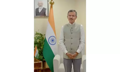 UAE में भारतीयों को राजदूत दीपक मित्तल का संदेश—‘भारत सरकार आपकी सुरक्षा को सर्वोच्च प्राथमिकता देती है’ UAE में भारतीयों को राजदूत दीपक मित्तल का संदेश—‘भारत सरकार आपकी सुरक्षा को सर्वोच्च प्राथमिकता देती है’