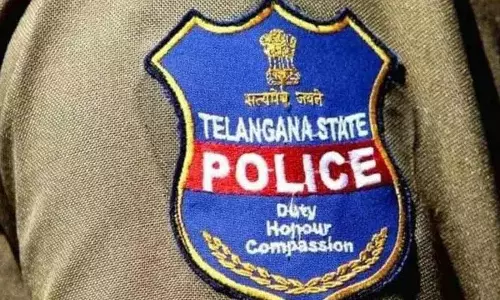 Cyberabad police ने डुंडीगल में पैदल गश्त बढ़ा दी Cyberabad police ने डुंडीगल में पैदल गश्त बढ़ा दी