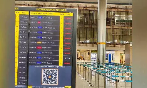 IndiGo और स्पाइसजेट ने मिडिल ईस्ट एयरस्पेस में रुकावटों के बीच स्पेशल फ्लाइट्स चलाईं IndiGo और स्पाइसजेट ने मिडिल ईस्ट एयरस्पेस में रुकावटों के बीच स्पेशल फ्लाइट्स चलाईं