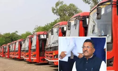 MSRTC को विज्ञापनों से ₹250 करोड़ से ज़्यादा की कमाई होगी: प्रताप सरनाईक MSRTC को विज्ञापनों से ₹250 करोड़ से ज़्यादा की कमाई होगी: प्रताप सरनाईक