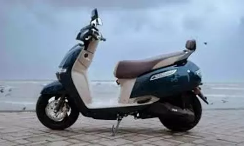 TVS Motor की EV सेल्स में धूम, बेचे सबसे ज्यादा इलेक्ट्रिक टूव्हीलर, Ola फिसली 7वें नम्बर पर