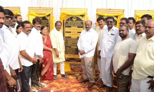 Visakhapatnam में ₹7.5 करोड़ के विकास कार्यों का शिलान्यास Visakhapatnam में ₹7.5 करोड़ के विकास कार्यों का शिलान्यास