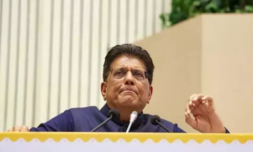 पश्चिम एशिया में बढ़ते संघर्ष के बीच निर्यात-आयात पर सरकार की नजर