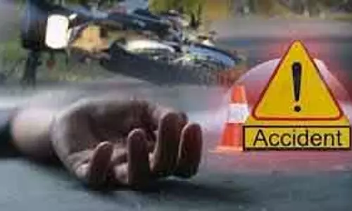 Nagole में इंटरमीडिएट स्टूडेंट की बाइक हादसे में मौत Nagole में इंटरमीडिएट स्टूडेंट की बाइक हादसे में मौत