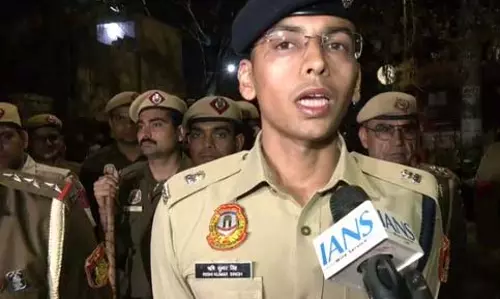 Police ने होली और रमज़ान के अवसर पर सेंट्रल जिले में सुरक्षा कड़ी की