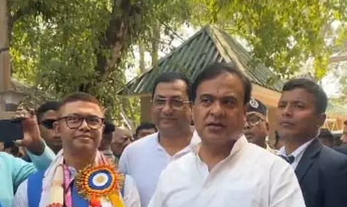 कांग्रेस की चुनावी रणनीति बांग्लादेशी मूल के मुसलमानों से प्रेरित : Assam के सीएम कांग्रेस की चुनावी रणनीति बांग्लादेशी मूल के मुसलमानों से प्रेरित : Assam के सीएम
