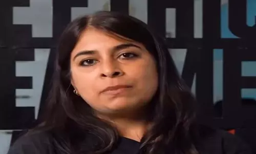 गर्भवती महिला से मारपीट मामलें में डॉ.किरण घनश्याम आहूजा के खिलाफ दर्ज नहीं हुई FIR गर्भवती महिला से मारपीट मामलें में डॉ.किरण घनश्याम आहूजा के खिलाफ दर्ज नहीं हुई FIR