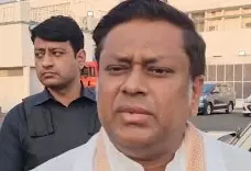 ‘उनका नाम धरना दीदी होगा’ सीएम ममता बनर्जी के धरने पर केंद्रीय राज्य मंत्री सुकांत मजूमदार ‘उनका नाम धरना दीदी होगा’ सीएम ममता बनर्जी के धरने पर केंद्रीय राज्य मंत्री सुकांत मजूमदार
