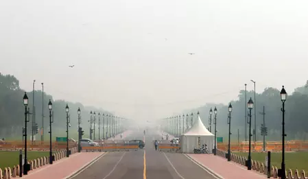 NCR में तेज हवाओं से राहत, अधिकांश इलाके रेड जोन से बाहर, प्रदूषण में आंशिक सुधार NCR में तेज हवाओं से राहत, अधिकांश इलाके रेड जोन से बाहर, प्रदूषण में आंशिक सुधार