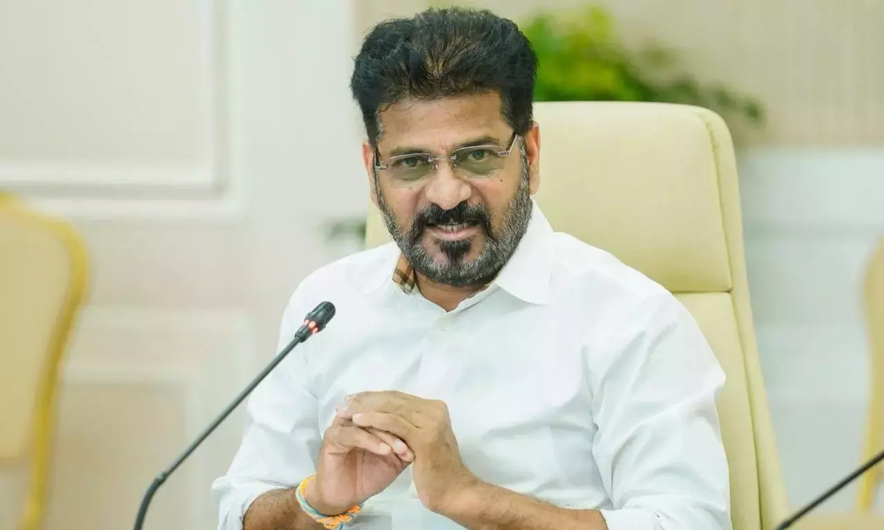 Telangana: रेवंत आज 99-दिन के पब्लिक आउटरीच कैलेंडर को फाइनल करेंगे Telangana: रेवंत आज 99-दिन के पब्लिक आउटरीच कैलेंडर को फाइनल करेंगे
