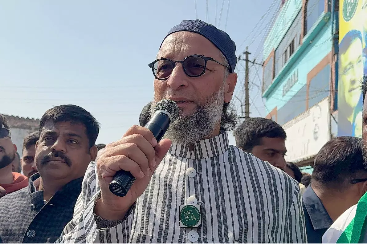 Iran समर्थक प्रचारकों पर निगरानी पर Owaisi की आपत्ति Iran समर्थक प्रचारकों पर निगरानी पर Owaisi की आपत्ति