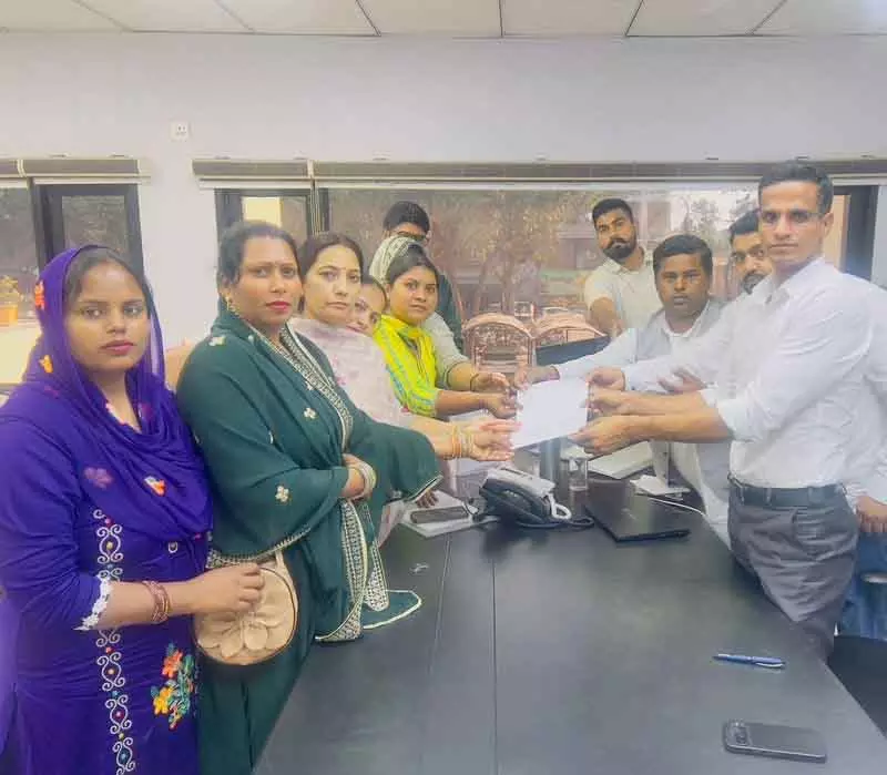 Haryana के करनाल में जिला परिषद प्रमुख के खिलाफ अविश्वास प्रस्ताव Haryana के करनाल में जिला परिषद प्रमुख के खिलाफ अविश्वास प्रस्ताव