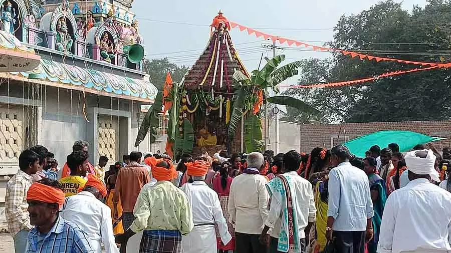 Chintamani : दिगवकोट लक्ष्मीनरसिंह रथ महोत्सव Chintamani : दिगवकोट लक्ष्मीनरसिंह रथ महोत्सव