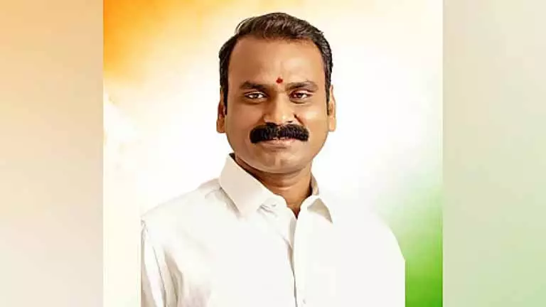 नांगुनेरी डबल मर्डर के बाद बीजेपी ने DMK पर तीखा हमला किया नांगुनेरी डबल मर्डर के बाद बीजेपी ने DMK पर तीखा हमला किया