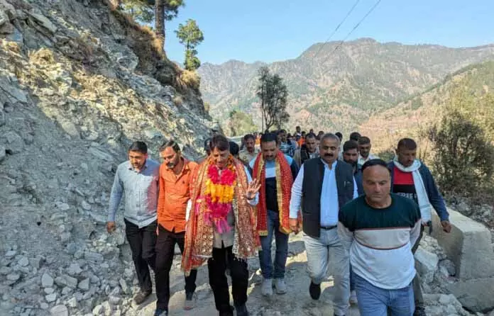 MLA Katra ने भोमग का दौरा किया, विकास कार्यों की समीक्षा की MLA Katra ने भोमग का दौरा किया, विकास कार्यों की समीक्षा की