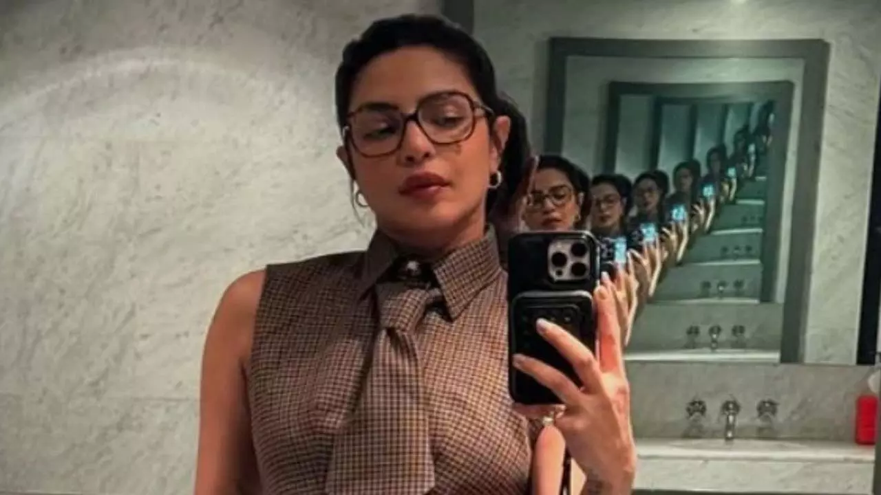 Priyanka Chopra Jonas ने होली पर बुराई पर अच्छाई की जीत की शुभकामनाएं दीं Priyanka Chopra Jonas ने होली पर बुराई पर अच्छाई की जीत की शुभकामनाएं दीं