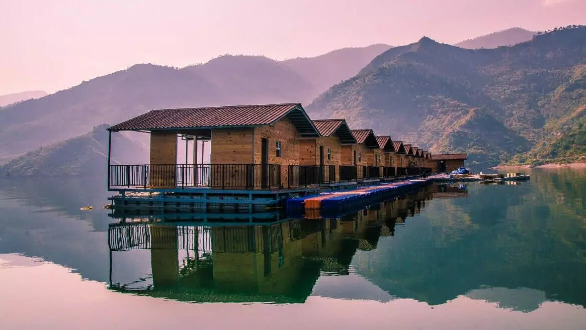Tehri Garhwal: टिहरी में विशेष रूट चार्ट लागू, कार्यक्रम के लिए ट्रैफिक एडवाइजरी Tehri Garhwal: टिहरी में विशेष रूट चार्ट लागू, कार्यक्रम के लिए ट्रैफिक एडवाइजरी