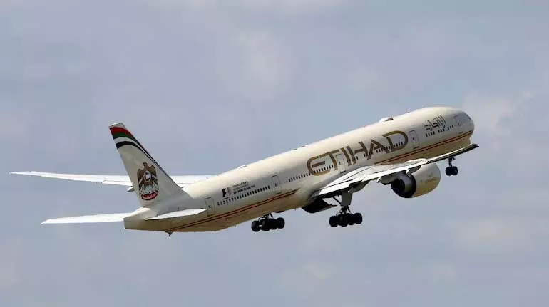 खाड़ी संकट से यात्रियों पर असर: Etihad Airways ने अबू धाबी की उड़ानें 5 मार्च तक रोक दीं खाड़ी संकट से यात्रियों पर असर: Etihad Airways ने अबू धाबी की उड़ानें 5 मार्च तक रोक दीं