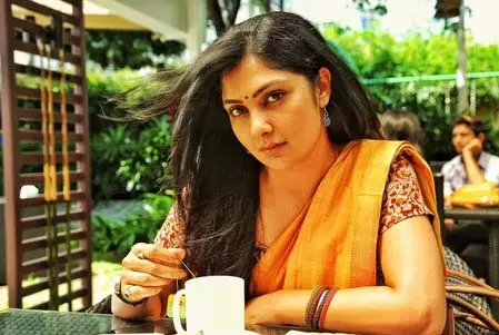 कमलिनी मुखर्जी: कविताओं से शुरू हुआ सफर कमलिनी मुखर्जी: कविताओं से शुरू हुआ सफर