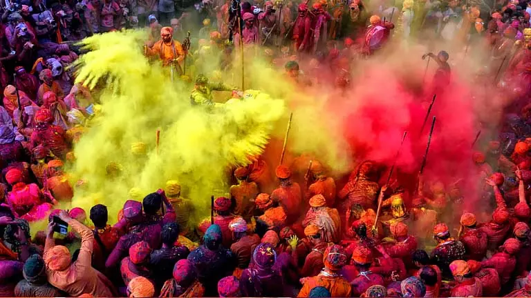 भले ही कोई Rajya Sabha नहीं है, फिर भी शहर के लोग राजा के आदेशों का पालन करते भले ही कोई Rajya Sabha नहीं है, फिर भी शहर के लोग राजा के आदेशों का पालन करते