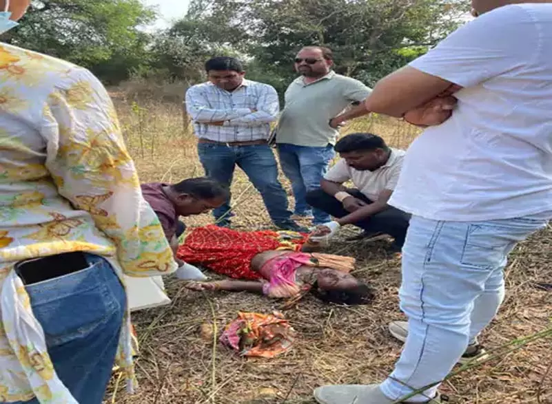 मानसिक रूप से बीमार पत्नी की कर दी हत्या, पति गिरफ्तार मानसिक रूप से बीमार पत्नी की कर दी हत्या, पति गिरफ्तार