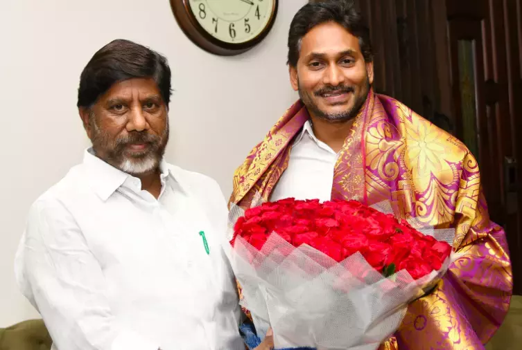 Telangana के उप मुख्यमंत्री भट्टी विक्रमार्क ने वाईएस जगन को बेटे की शादी में आमंत्रित किया
